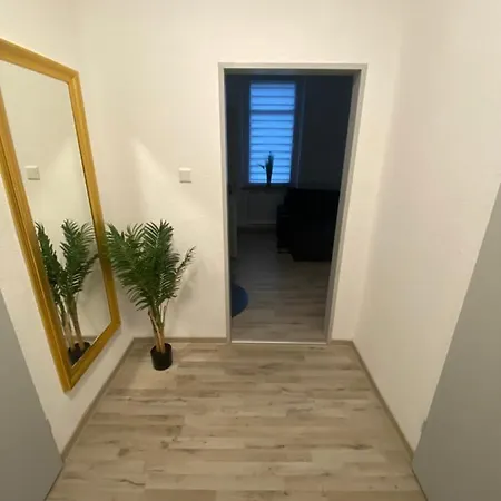 Gemuetliche Ferien- Und Monteurwohnung Mit Kamin Apartamento